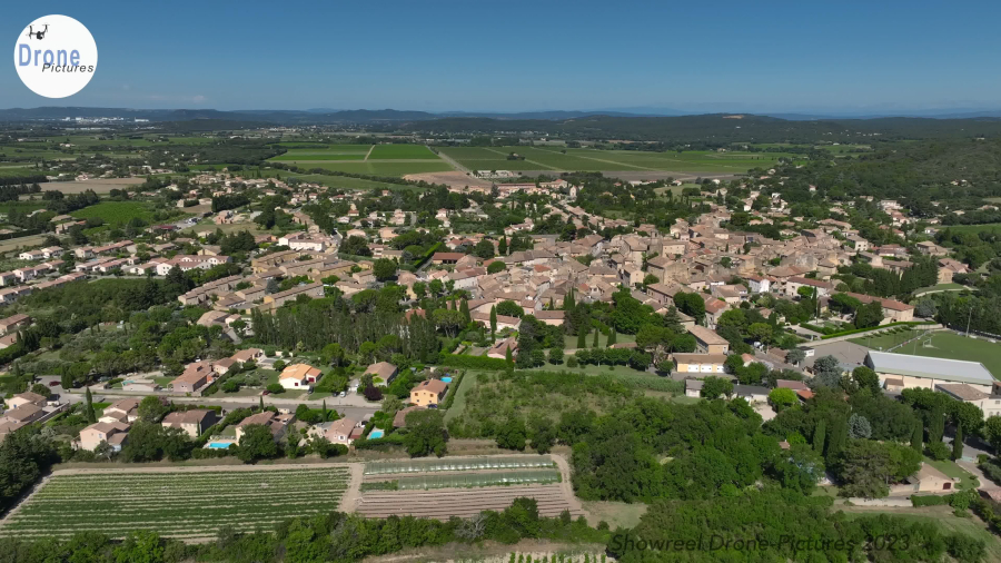 14 - Village de Sérignan-du-Comtat pour NHK - Drone Pictures-00020120