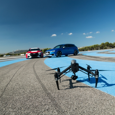 Le drone DJI Inspire 2 pour des poursuites de voitures spectaculaires